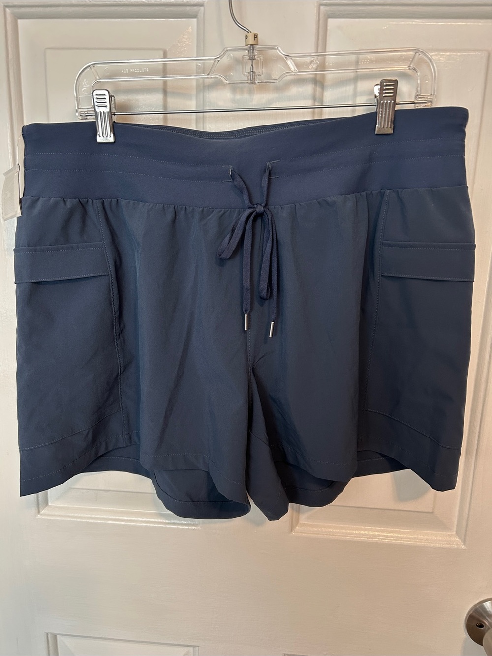 Calia Mid-Rise Shorts Journey Collection Navy Drawstring Athletic Shorts NWT